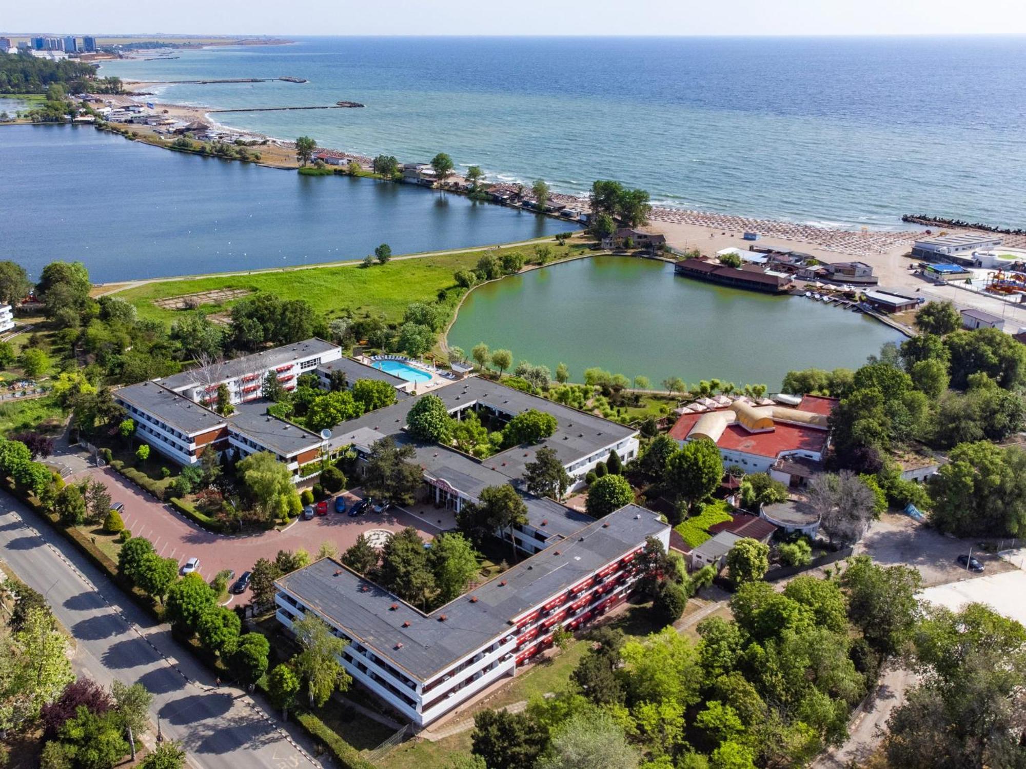 Complex Tismana 3* All Inclusive Jupiter Eksteriør bilde