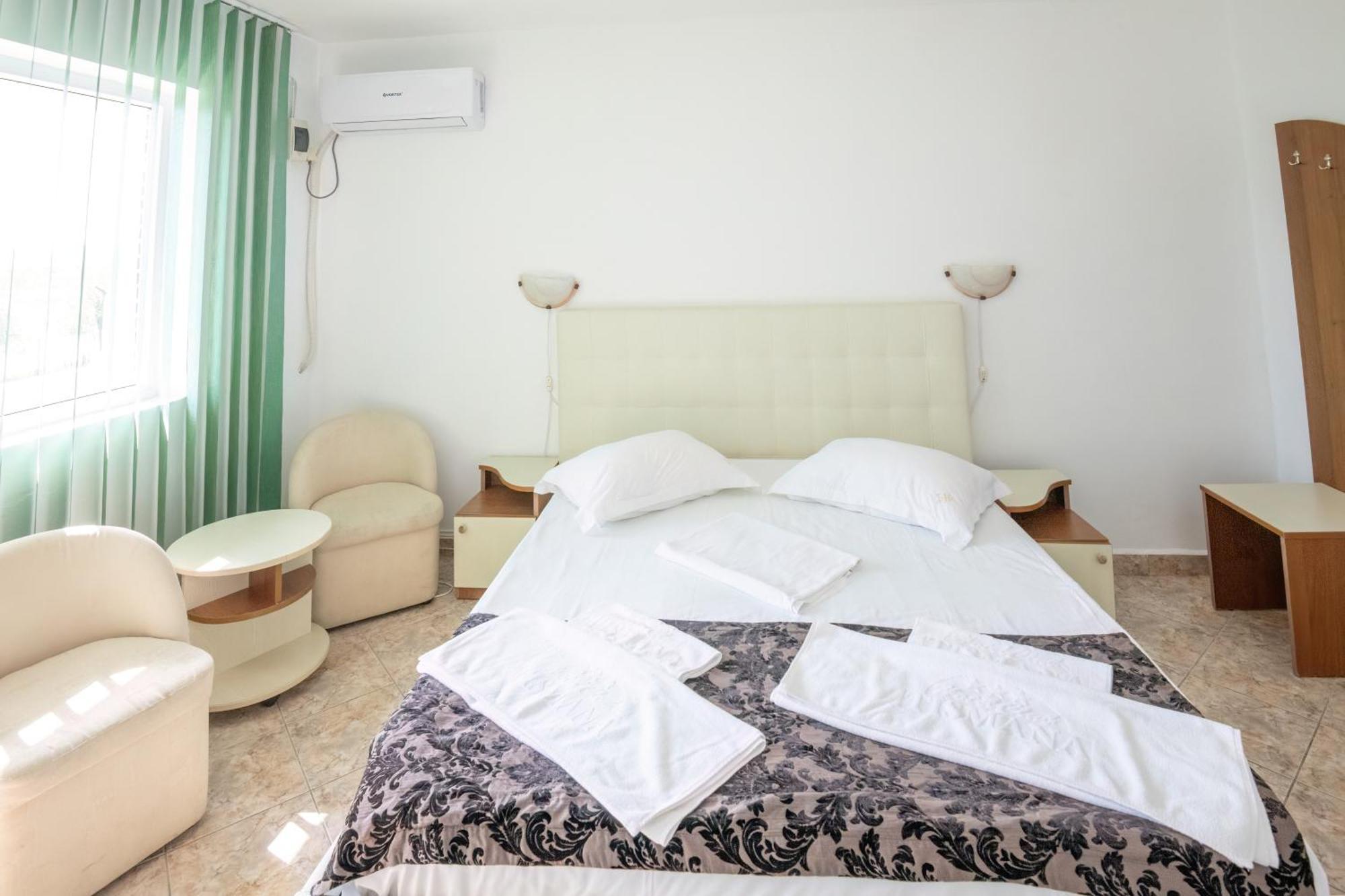 Complex Tismana 3* All Inclusive Jupiter Eksteriør bilde